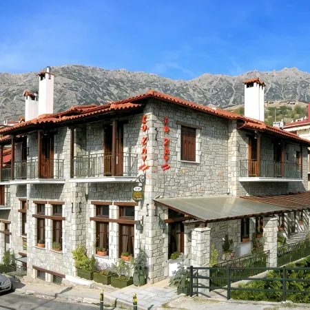 Ef Zin Hotel Arachova