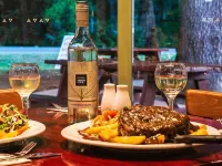 Harrietville Hotel Motel فنادق في برايت