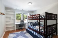 Private Beach Retreat - Outdoor Living, Dog Friendly Yard, Hot Tub, Game Room - Wi-Fi