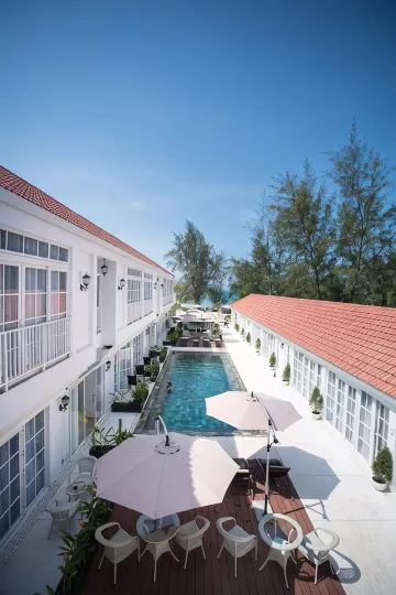 White Boutique Hotel and Residences