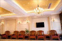 East to Hongqinglou Hotel - parcheggio