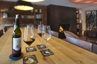 Aspen Alpin Lifestyle Hotel - bar