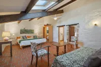Large Authentic House with Swimming Pool and Tennis Court, Ideal for Families and Friends - Farmhouses