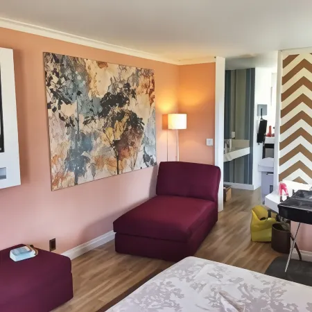 Big Bear Spa Suites