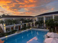 Holabay Resort - balcony