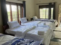 Royal South Luangwa Safaris Lodge Hotels in Mambwe