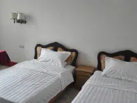 Jingshan Huaxing Hotel - Homestays