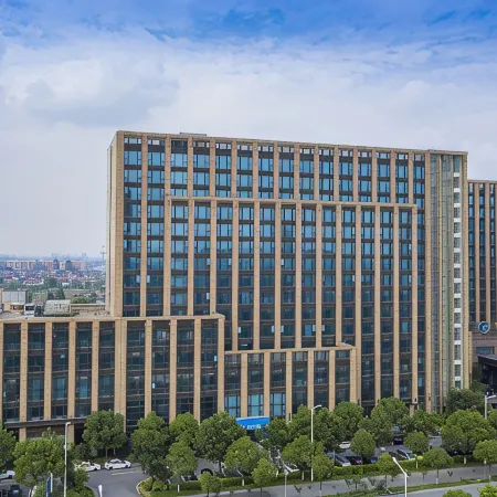 Yangzhong Juntai Hotel
