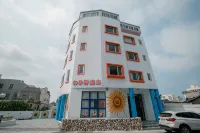 Sunflower Homestay - parking
