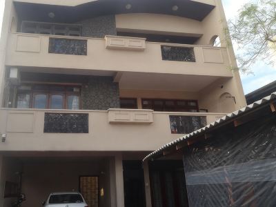 Hillstreet Villa