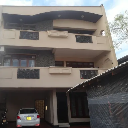 Hillstreet Villa