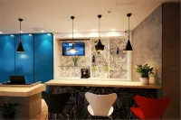Suining Yisi Hotel