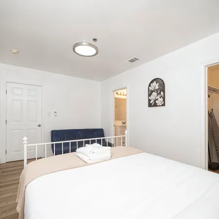 Cozy 2BR/2BA Guest House in Alhambra w/ AC, WiFi, Peaceful Stay