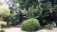 Elizabeth Manor Guest House