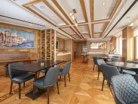 Porto Veneziano Hotel