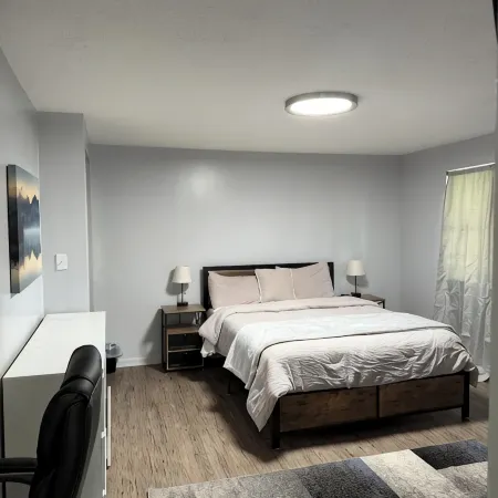 Lovely apartment in vibrant Cincinnati - Mins away from all major event places