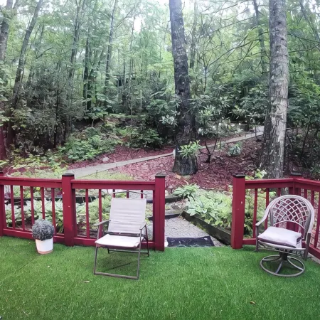 Creekside Hideaway: Private ,Sky Valley – Golf & Clubhouse Very Close