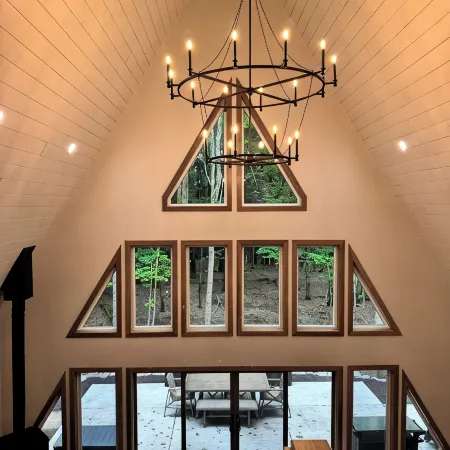 Scenic 3-bedroom Aframe with WiFi and AC on Three Lakes Chain