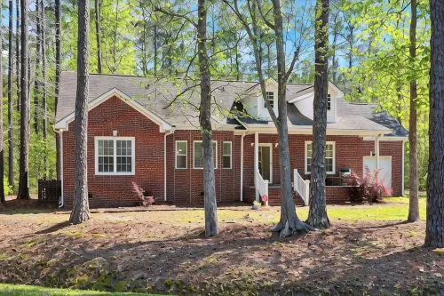 Charming 3-bedroom house with AC, WiFi located in Supply NC near Holden Beach - 4-Star