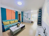 Xiaotuanzi | Scenic Resort Apartment (Naxianghai Diamond Beach) - Kitchens