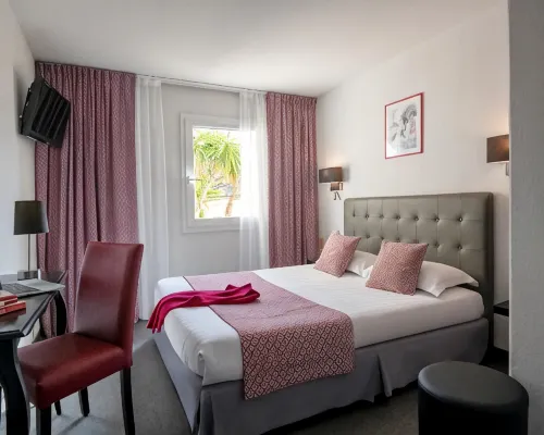 Hotel du Forum Hotels in Carpentras