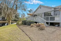 Sea Pines-Lake Forest, Stunning Lagoon View, On-Site Pool and Pickleball/Tennis -  Holiday Villas