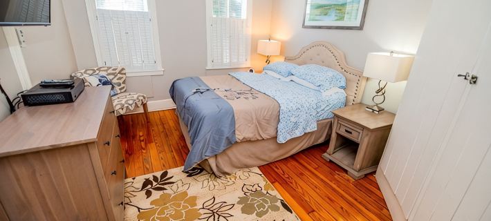 Cozy 1st Floor King George one bedroom apartment right across from USNA Hotele w: Annapolis