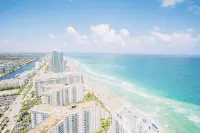 Free Beach Lounges, Umbrella and Free Parking in the Beautiful Oceanfront Condo