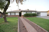 Cheerful 3 Bedroom Home w/ Pool! On Single Level! Downtown Chandler! Rare find!