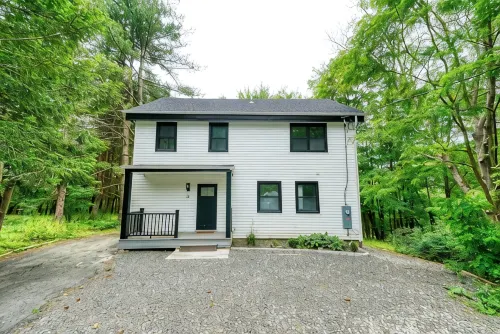 Brand New House with Huge Patio - Wi-Fi