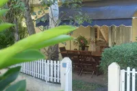 Flic En Flac: Spacious Villa in a Tranquil Environment - Close to Amenities Hotels in 
