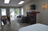 Beautiful Lakehouse in Price Edward County on the Bay of Quinte - Boutique