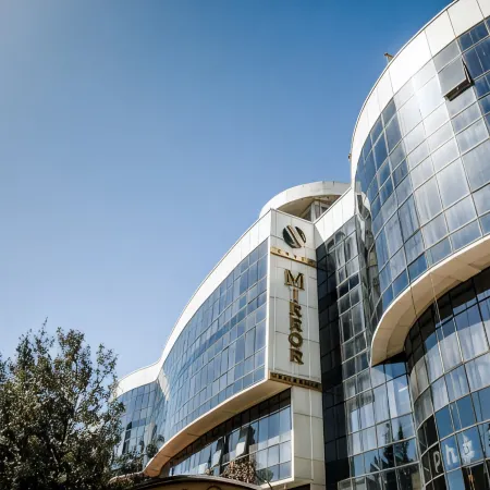 Отель Mirror Residence
