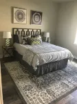 Vacation In STYLE! 2 minutes to Road America, Beach, Golf, Downtown Elkhart Lake - 4-Star