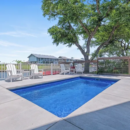Canal Breeze! Waterfront property! Private pool!