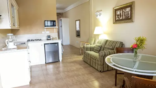 The Hamlet Suites - Bright and spacious Studio Apartment 1 - 2-Star
