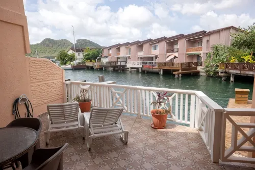 ISLAND PARADISE ON THE MARINA - 2-Star