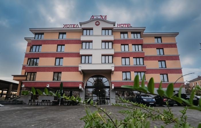 A&M Hotel with Free Parking