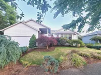 Gresham House: Your home away from home... A comfy, cozy corner of Gresham. -  Privatzimmer