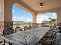 RIVERFRONT PARADISE OASIS W/ PRIVATE BEACH & BOAT DOCK Hotels in Needles
