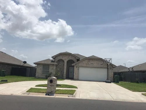 Charming 3-Bedroom Retreat in Prime Neighborhood SPI /SPACE X - 4-Star