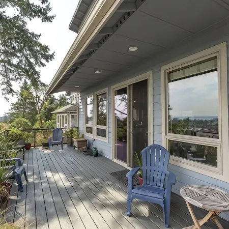 Waterview 3 Bedroom home in town, walk to town amenities, airport & hospital.