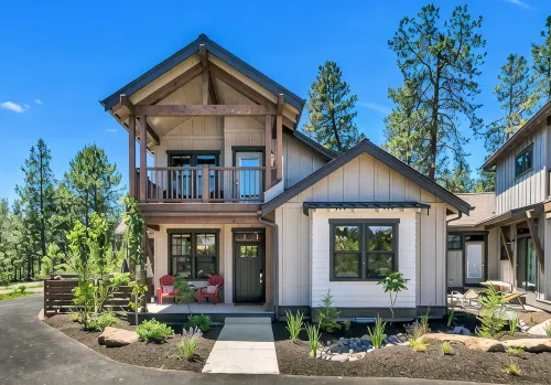 Minutes to Deschutes River Trail with Hot Tub & Fire Pit! - Boutique