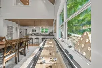 The Nest.. with a Waterslide! - Boutique