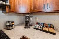 Stunning • 3128 Sqft • Screened Porch• 5 Miles to IU - 3 Sao