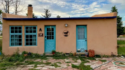 Mountain getaway in the heart of La Veta! - Wi-Fi