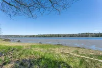 Tides' Reach - Private Waterfront King Beds