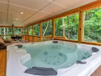 Retreat - Creek, Sliding Rock, Waterfalls, Fishing, Hiking, Hot Tub, Fire Pit 맥도웰 카운티 호텔