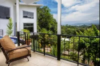 Luxury Villa, 4 King Beds, Ocean View, Private Pool Game Room Fully A/C