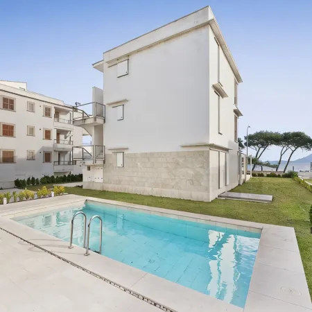 Puerto De Pollensa: Luxury Apartment on the beach